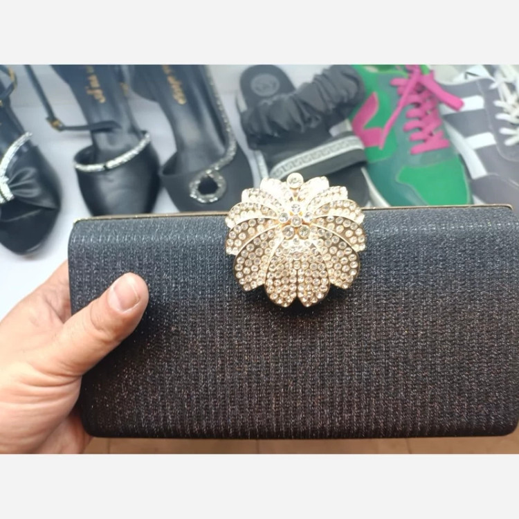 کیف مجلسی گل کوچک دارای زنجیر دوشی